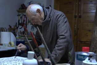Peppe Leone e la scrittura afona: l’arte che si legge nel silenzio