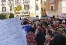 No all’accorpamento degli istituti Sant’Angelo a Sasso- Moscati, presto tavolo col Prefetto