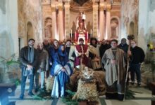 Fede e tradizione a Cervinara: il “Bacio del Bambino” celebrato in chiesa per il maltempo