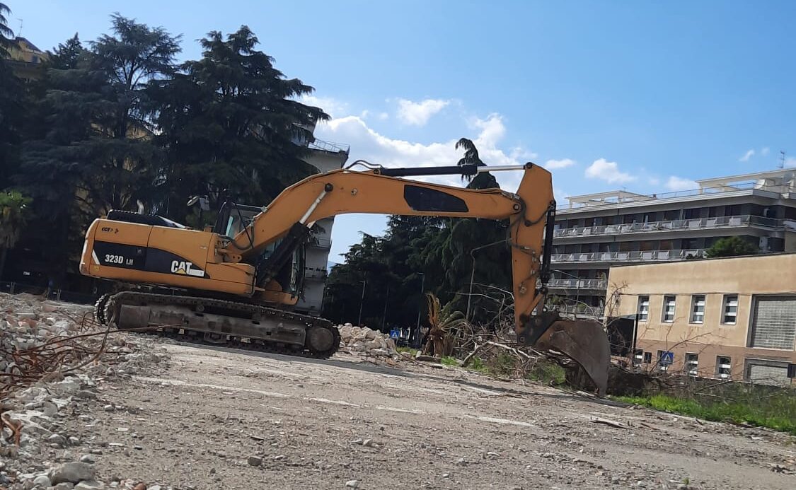 Iorio (Civico22): “serve discontinuità nell’edilizia pubblica, troppi sprechi e occasioni perse”