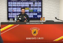 Benevento, Floro Flores: “Alleno un grande gruppo. Difficile per un allenatore scegliere i giocatori in panchina e tribuna”
