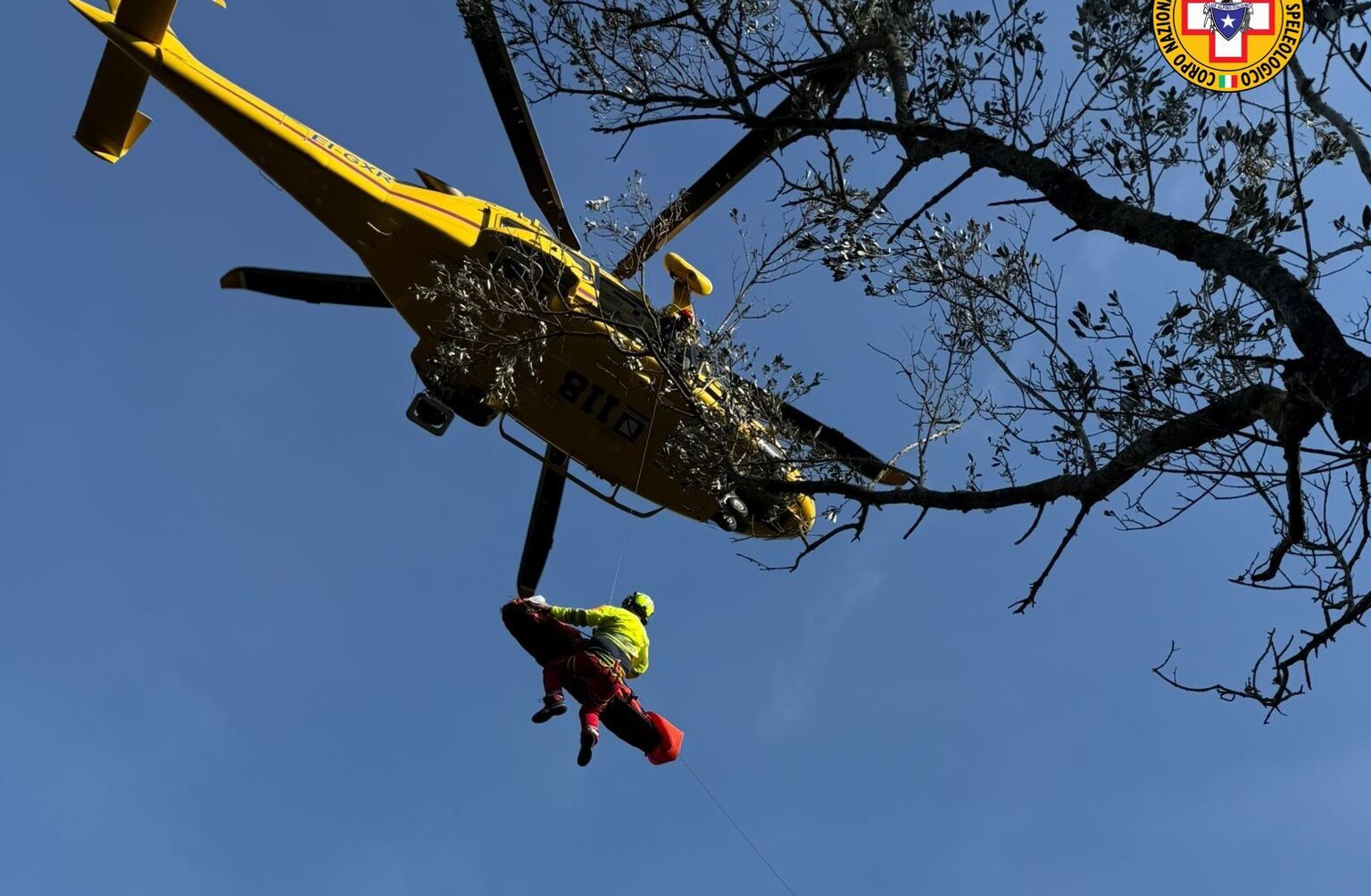 Eboli, escursionista 51enne soccorso dal Soccorso Alpino dopo incidente boschivo