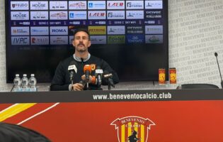 Benevento, Floro Flores: “I bilanci li lascio a voi. Punto ad essere felice e rendere felici i ragazzi”