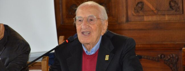 Lombardi: addio al prof. Angelo Fuschetto, intellettuale e amante della sua terra”