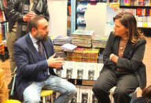 “Apri gli occhi” il libro di Giuliana Covella sulla storia di padre Rassello