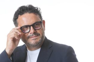 “Costruire per decostruirsi”: Mario Ferraro presenta il suo libro alla Fagianella