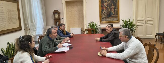 Vertenza Microgame, incontro al Comune. Il sindaco Mastella: “licenziamenti vanno ritirati”