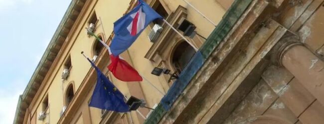 Foibe, bandiere a mezz’asta in Regione Campania