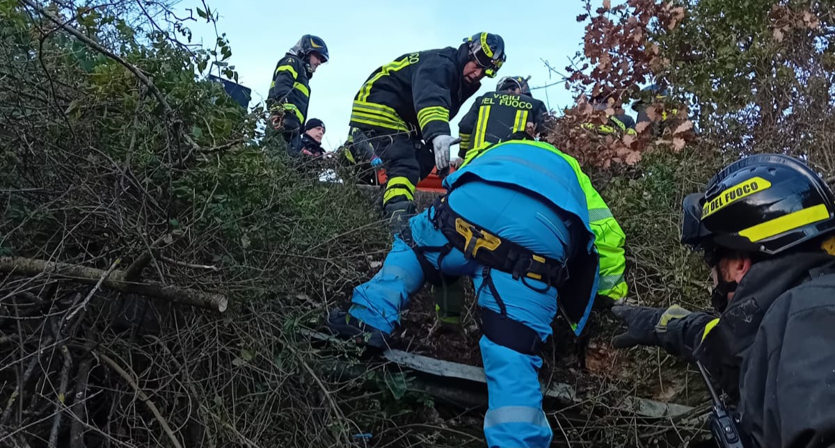 Tragico incidente a Limatola: Panda in dirupo, un morto e un ferito