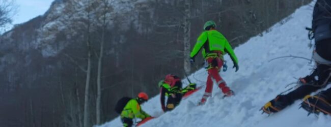 Monte Cervati, alpinista precipitato: soccorso dal CNSAS e elisoccorso 118