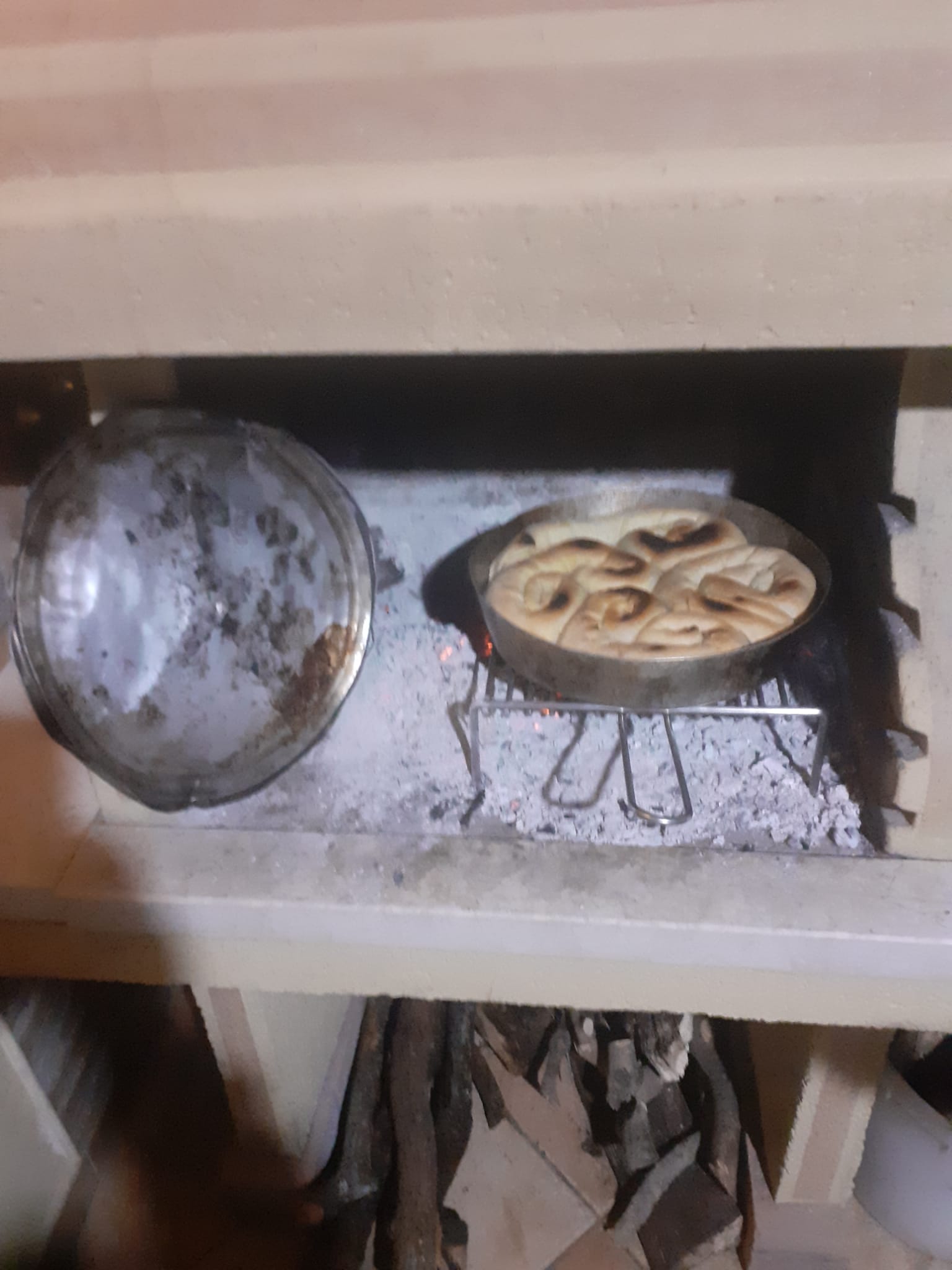 PIZZA SFOGLIATA CAMINETTO