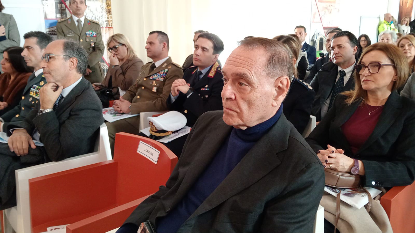 Mastella invita l’Esercito alla prossima Città Spettacolo