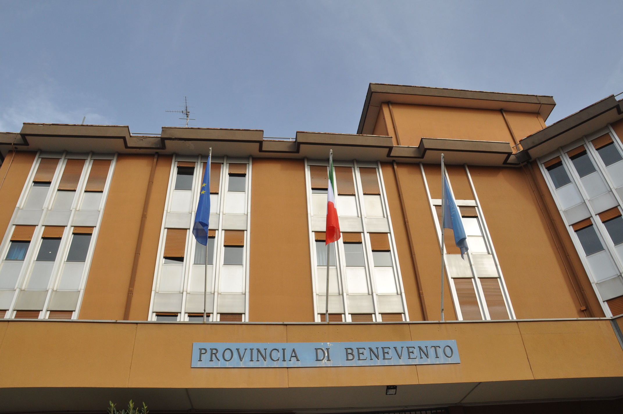 Provinciali, sala del voto a via Carducci