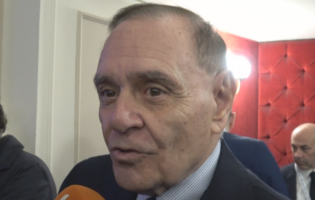 Mastella e il No al referendum: “Battaglia giusta, ma campo largo non può essere à la carte, ma dato politico strutturale”