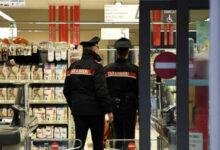 Mirabella (AV): tenta di rubare quasi 500 euro di prodotti da un supermercato: i Carabinieri denunciano una donna dell’Est Europa