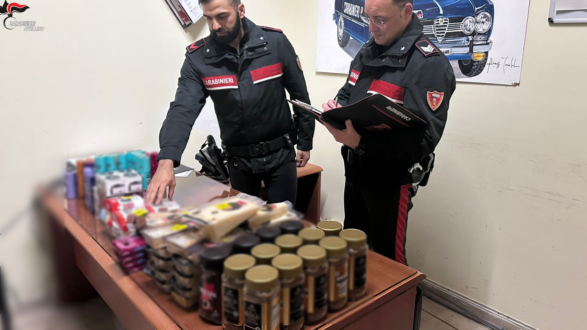 Atripalda (AV) – Furto di generi alimentari e prodotti di bellezza all’interno di un supermercato: coppia dell’est europa denunciata dai Carabinieri