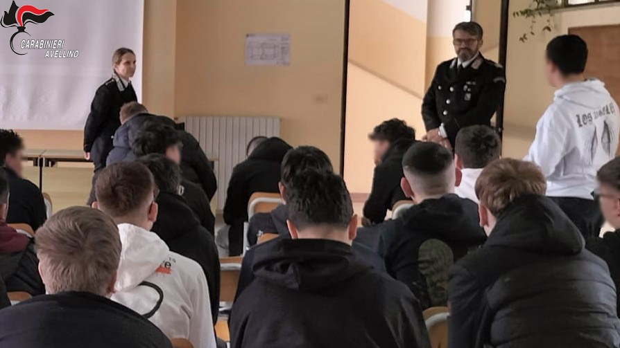 Bagnoli Irpino: Cultura della Legalità, i Carabinieri incontrano gli studenti
