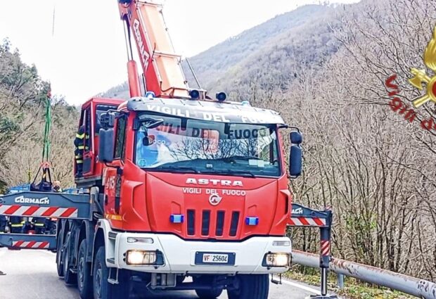 Montella, recuperata mucca incinta senza vita alla Cascata del Fascio