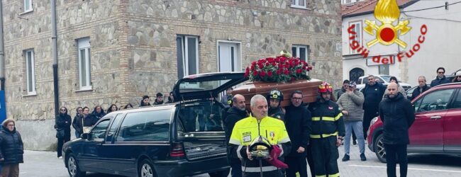 Vigili del Fuoco in lutto: ultimo saluto al Vigile Coordinatore Vito Zelano.