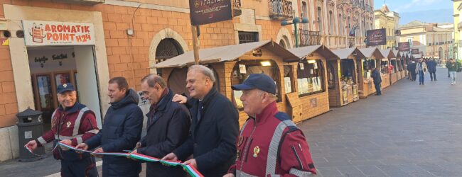 Benevento, inaugurata Choco Italia: dolce weekend tra cioccolato, artigiani e musica sul Corso