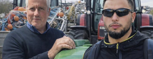 Pasquale e Federico con i trattori insieme ad artigiani, pescatori e agricoltori dalla Campania a Roma