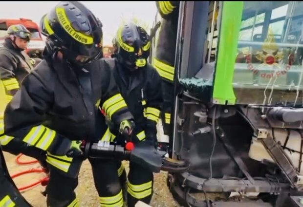 8 marzo, nei Vigili del Fuoco 2.454 donne in servizio nel Corpo nazionale