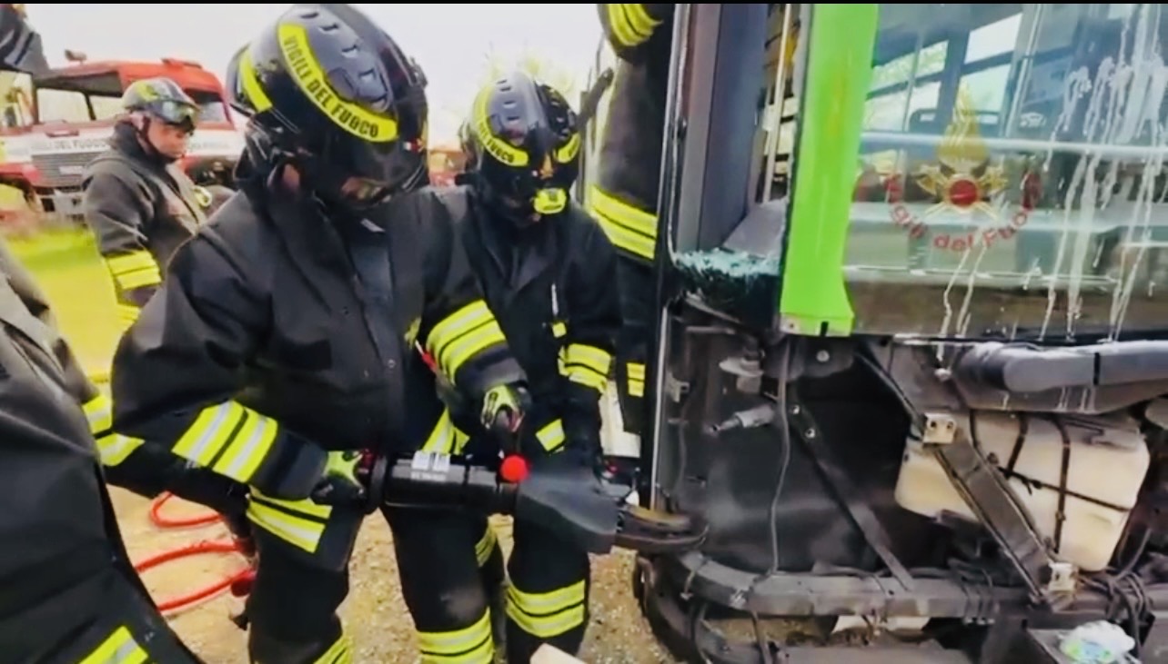 8 marzo, nei Vigili del Fuoco 2.454 donne in servizio nel Corpo nazionale