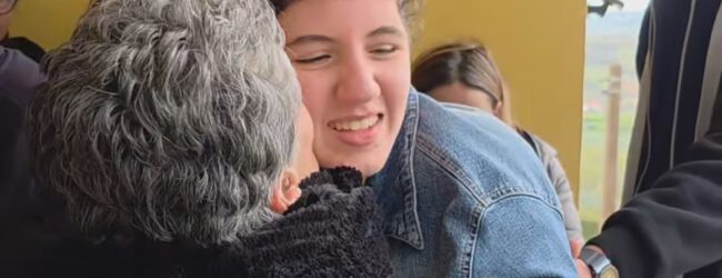 “Grazie a tutti per l’amore che mi avete donato”: l’emozione di Antonia che torna a casa a Paupisi
