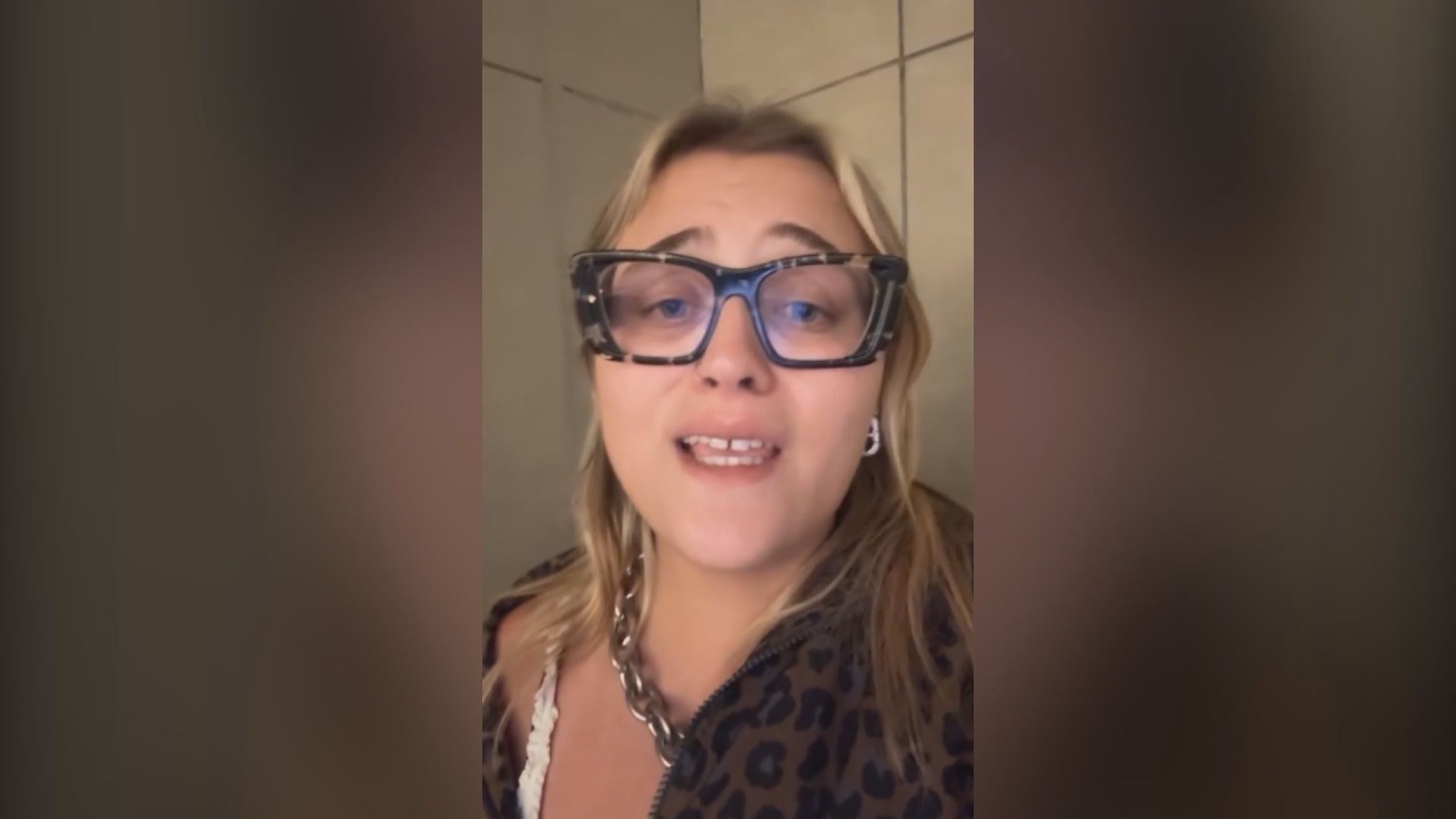 Irpini bloccati a Dubai, nuovo messaggio social di Bigmama: “Noi siamo ancora qui”. Novità per la coppia di Monteforte negli Emirati per il compleanno della nipotina