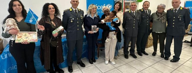 Guardia di Finanza di Avellino dona giocattoli all’Unicef Campania