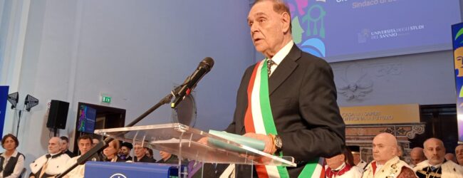 Il sindaco Mastella all’inaugurazione dell’anno accademico: “L’università antidoto alla lotteria genetica”