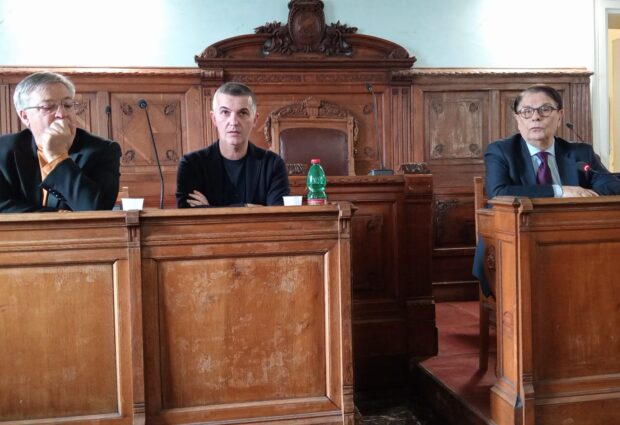 Dissidenza piddina, critica profonda del modus politico decarista