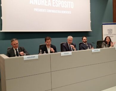 Zes senza banda larga, Esposito: superare questo gap