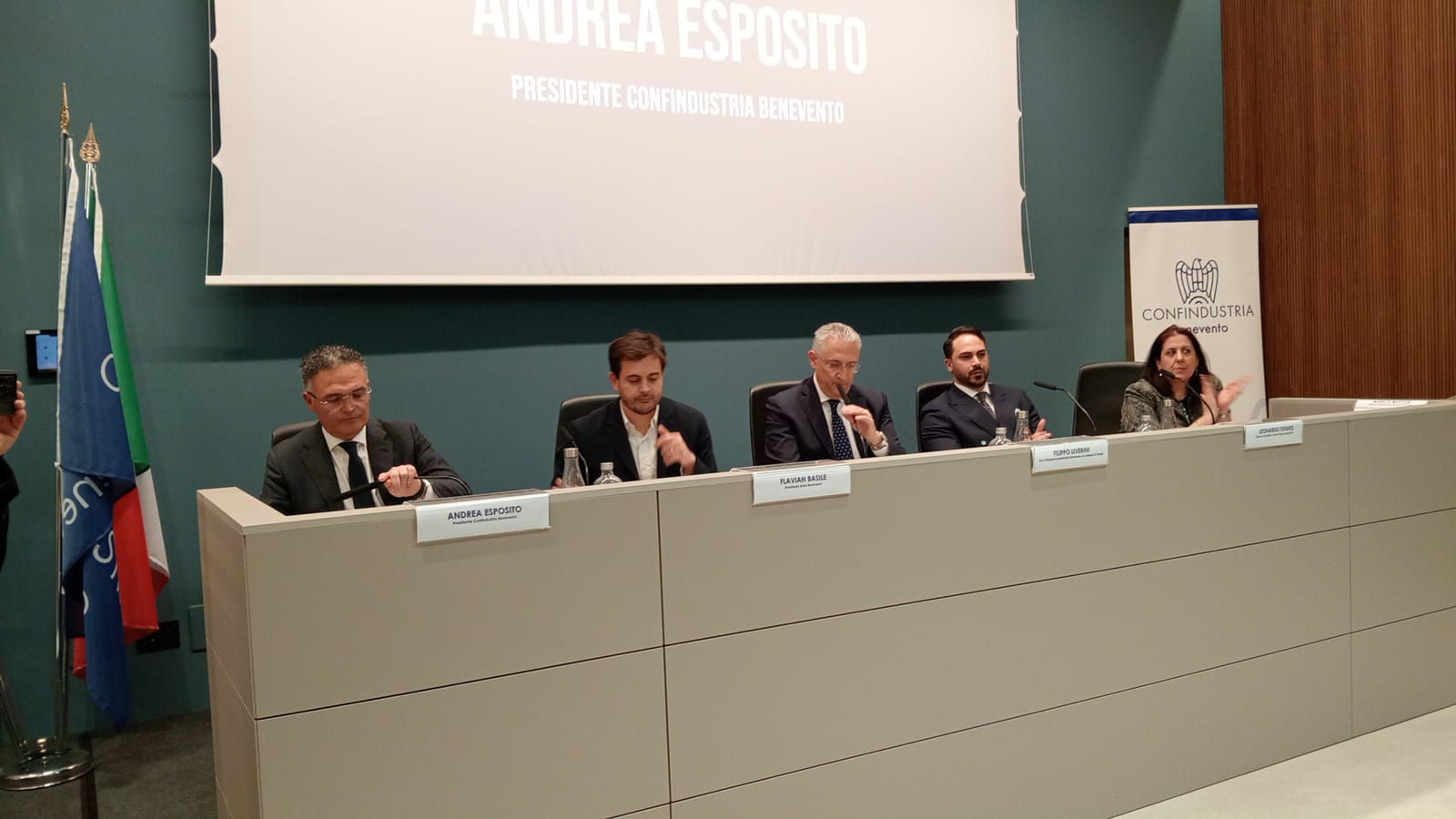 Zes senza banda larga, Esposito: superare questo gap