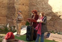 Grande partecipazione e intensa emozione per “Noi con Dante” al Teatro Romano di Benevento