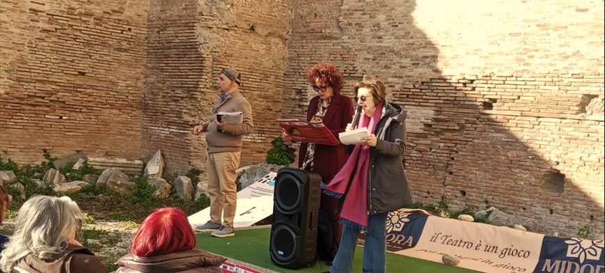 Grande partecipazione e intensa emozione per “Noi con Dante” al Teatro Romano di Benevento