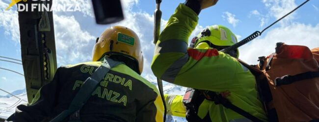 Monte Cervati, salvati due alpinisti dispersi: intervento di Guardia di Finanza e Soccorso Alpino