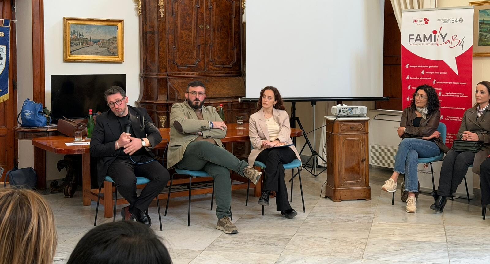 Il Rotary Club Valle Telesina e la rete del sociale contro il disagio giovanile: successo al Grand Hotel Telese per l’incontro su suicidio e autolesionismo.
