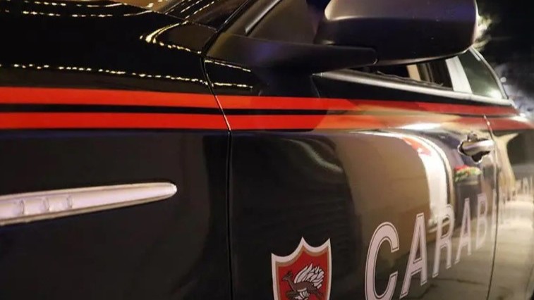 Solofra (AV): furbetto del “foro del pneumatico” scoperto dai Carabinieri