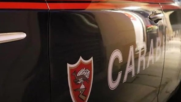 Aiello del Sabato, controlli dei Carabinieri in locali pubblici. Irregolarità igienico-sanitarie e lavoratori in nero: attività sospesa