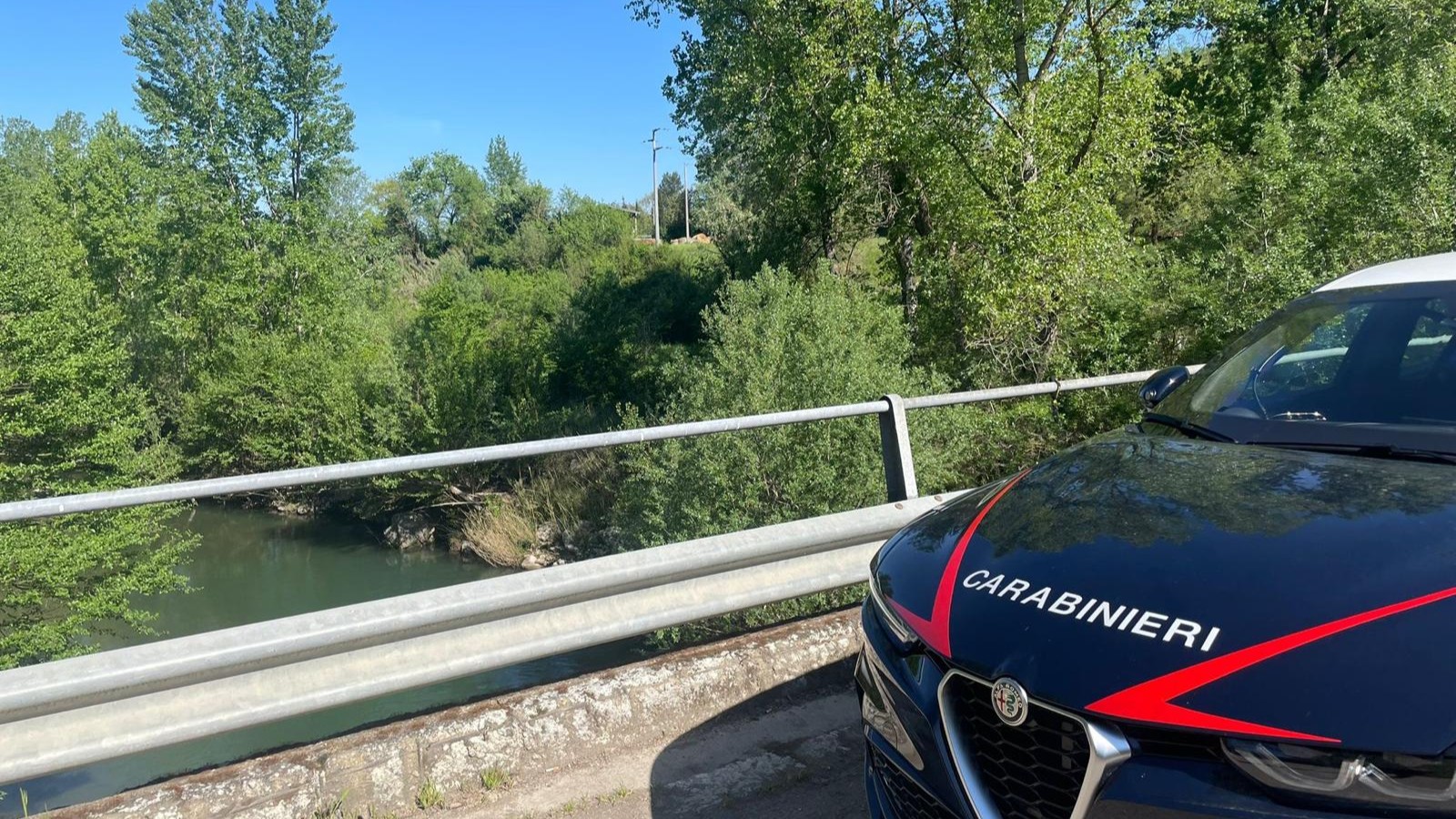 Taurasi, minaccia di lanciarsi nel vuoto: i Carabinieri salvano un uomo