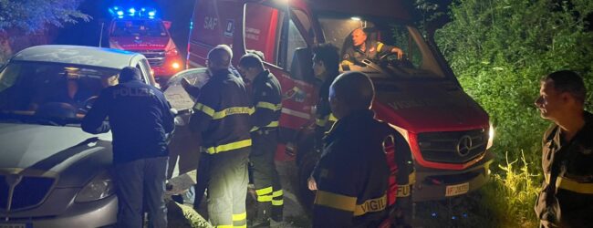 Faicchio, scivola in un burrone per 50 metri: 112 e Vigili del Fuoco lo localizzano con il cellulare e lo salvano