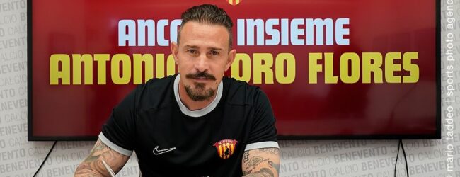 Benevento, si riparte da Floro Flores: ufficiale il rinnovo