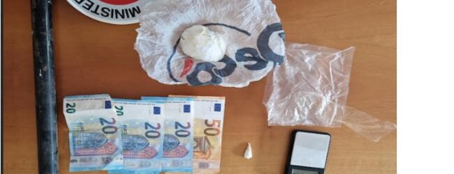 Benevento| Arrestato spacciatore: sequestrati cocaina, denaro e materiale per il confezionamento