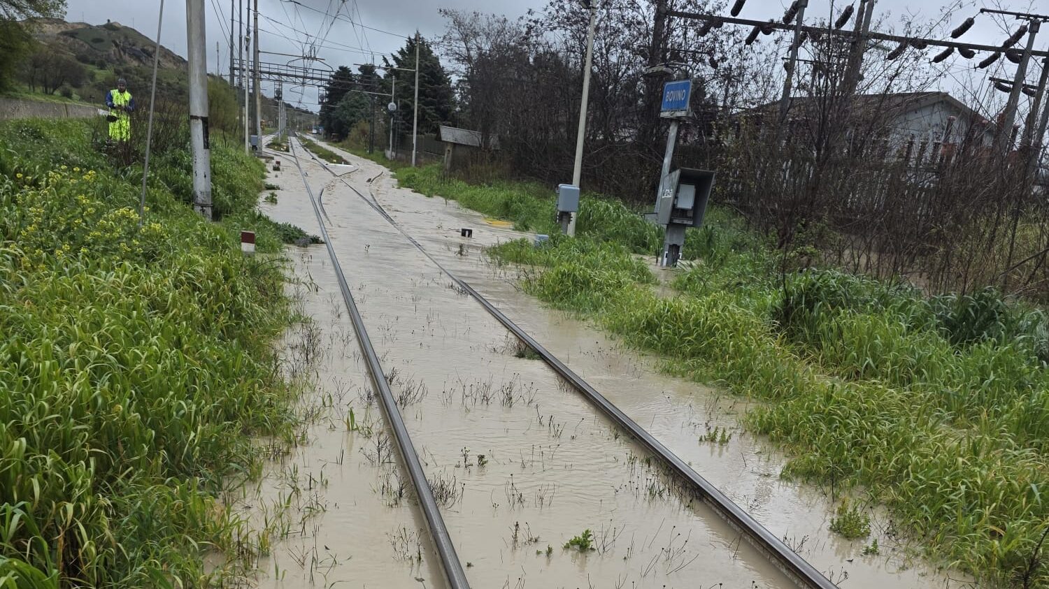 Maltempo, ripristinata la linea Foggia-Caserta: ancora sospesa l’Adriatica