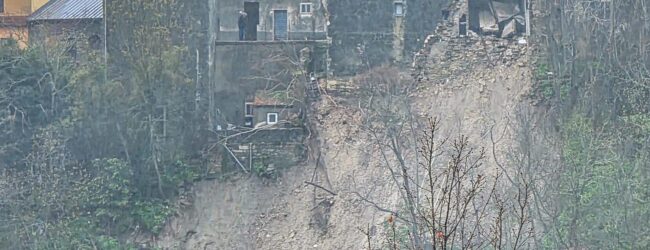 Castelvetere in Valfortore, frana distrugge parte di un’abitazione: interventi urgenti per la messa in sicurezza