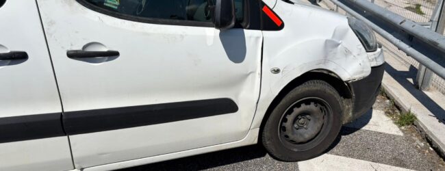 Finanza Avellino, intercettati con auto rubata si danno alla fuga. Inseguiti e arrestati