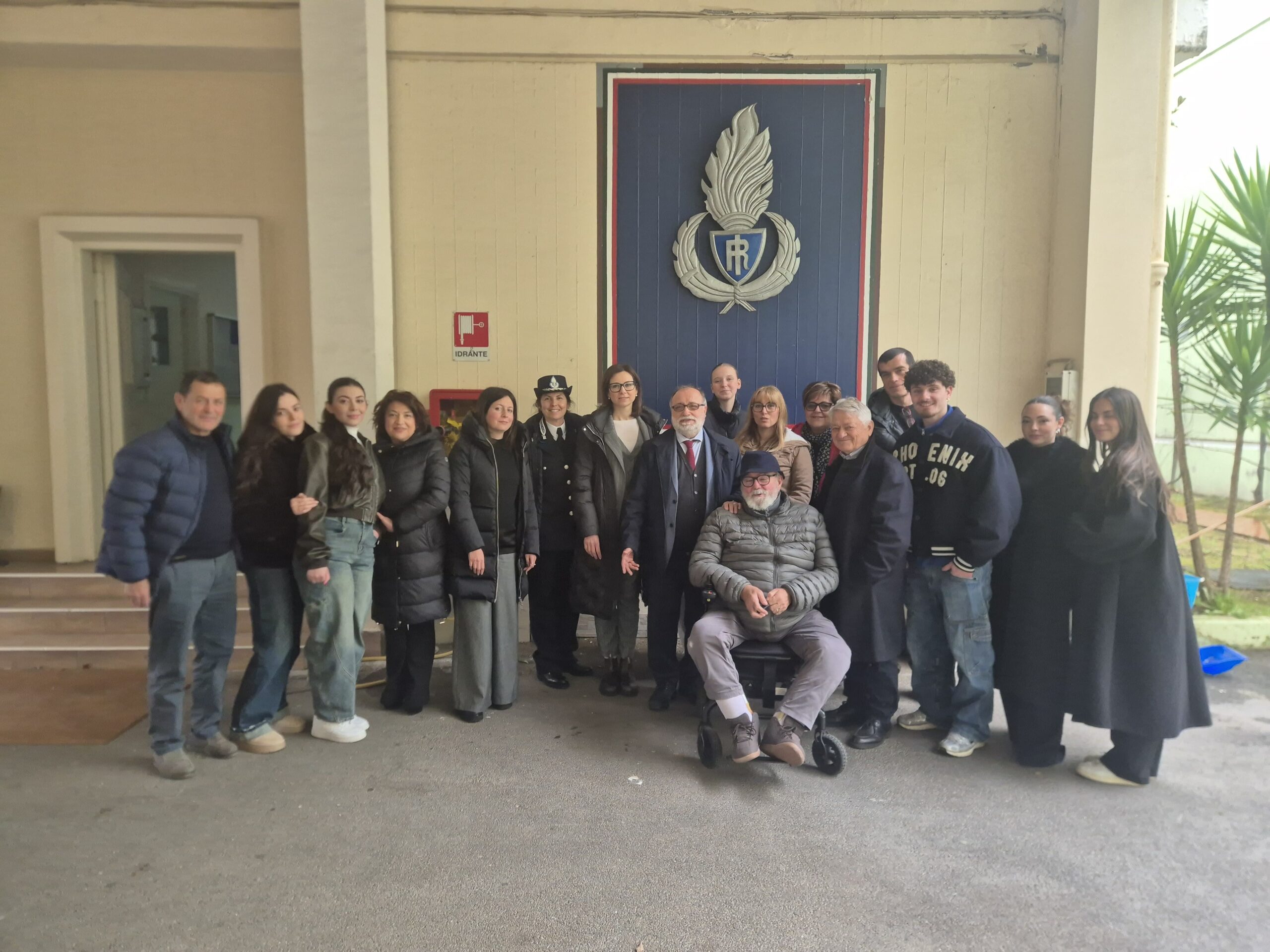 Oggi visita dei Garanti Ciambriello e Mele all’ICAM di Lauro. Un momento di condivisione tra istituzioni, mamme detenute, bambini e volontari.