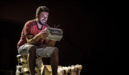 Spazio Eidos, ultimo spettacolo di stagione con “Una finta dopo l’altra”