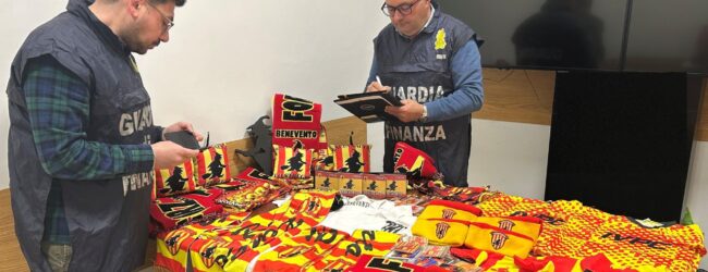 Benevento, sequestrati gadget falsi del Benevento Calcio: denunciato un commerciante